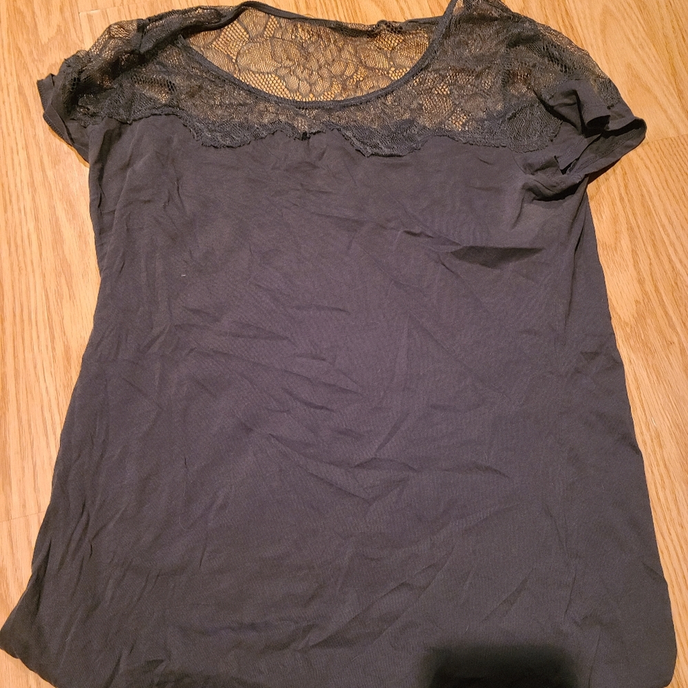 Tee shirt